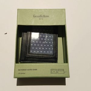 Getaway card case